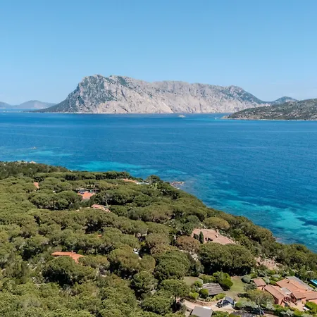Capo Coda Cavallo Baia Salinedda * San Teodoro