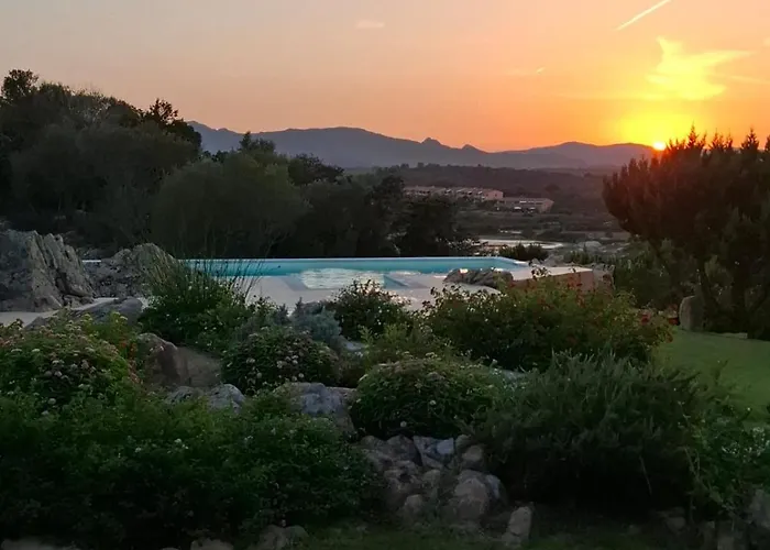 Capo Coda Cavallo Baia Salinedda * سان تيودورو